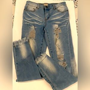Elite Jeans Stretchy Women's Size 5/6 Ripped Front Skinny Fit Distressed Denim